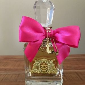 Juicy Couture: Viva La Juicy Eau de Parfume Spray